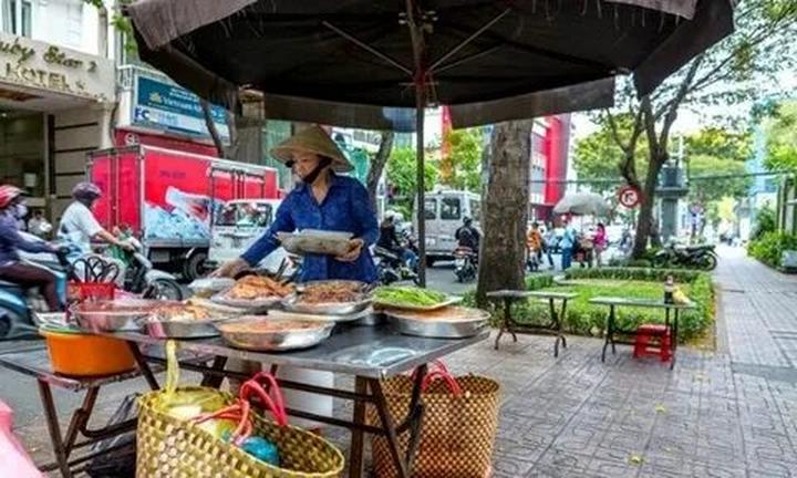 Gỗ và Video: Kết nối nghệ thuật truyền thống với công nghệ hiện đại